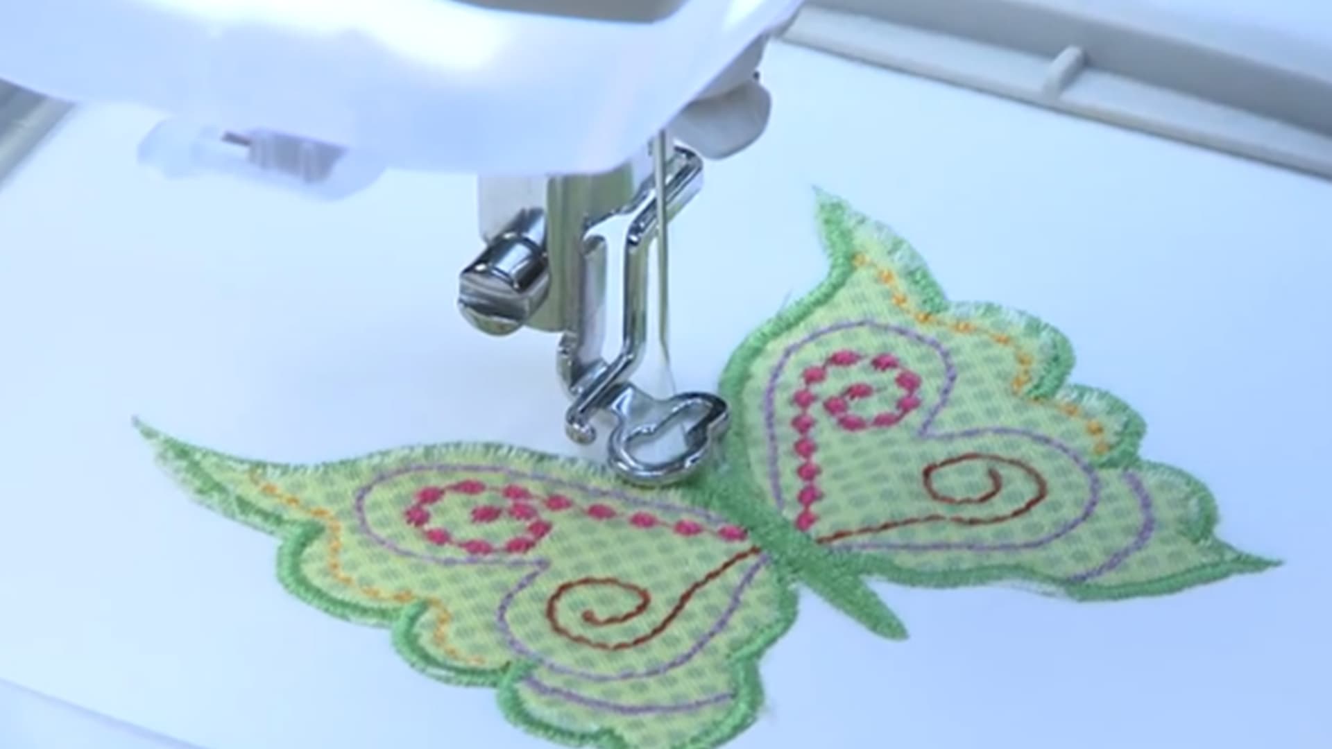 Machine Embroidery Designs trends: what’s hot and what’s not