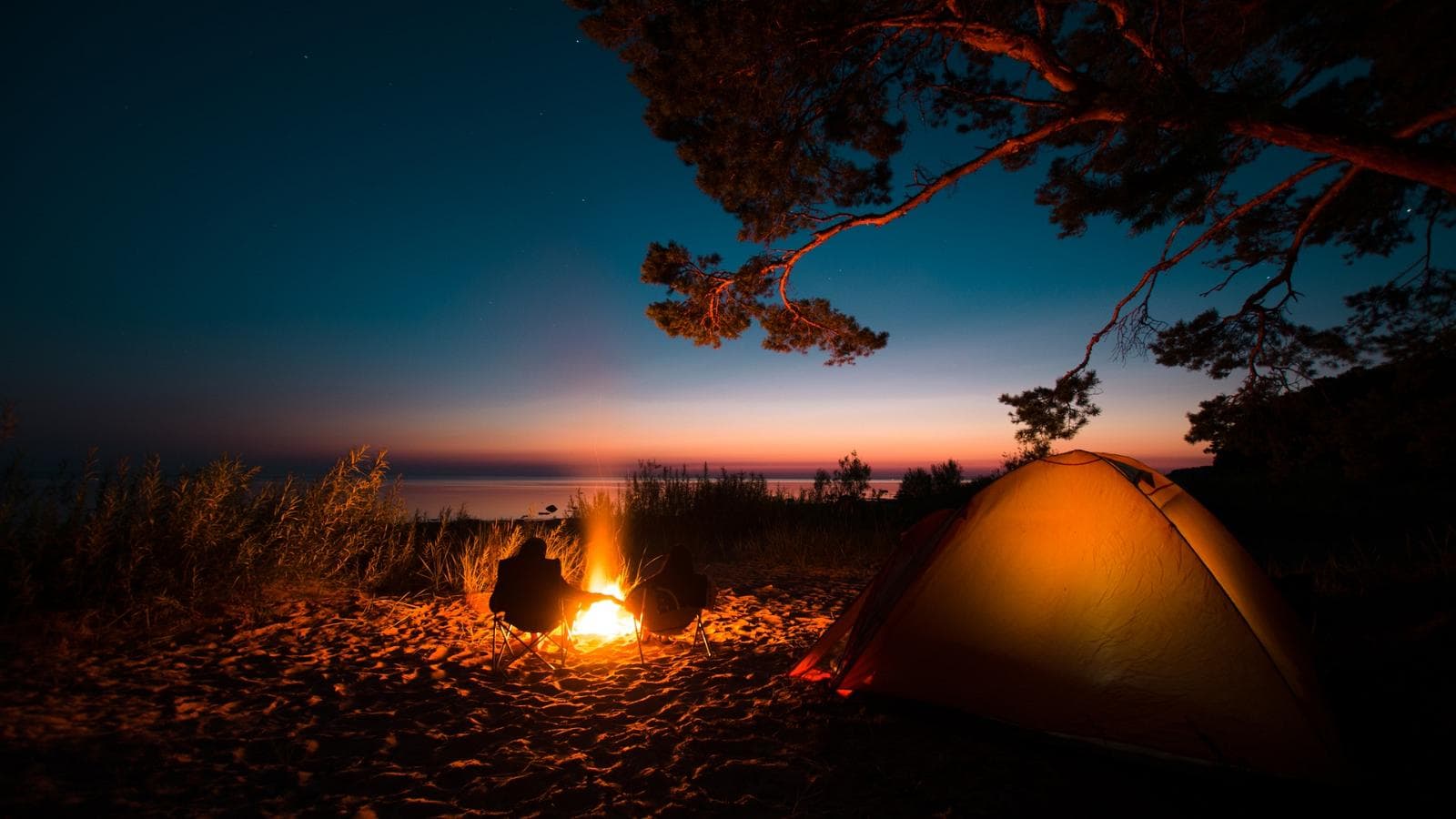 Camping mit Kindern: unvergessliche Familienbande in der Wildnis schaffen