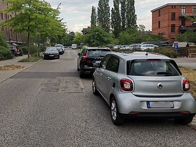 Halteverbotszone Berlin günstig hier entdecken: Effizientes Parkmanagement leicht gemacht