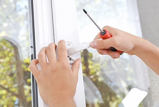 Ersatzfenster und Doppelverglasung im Haus