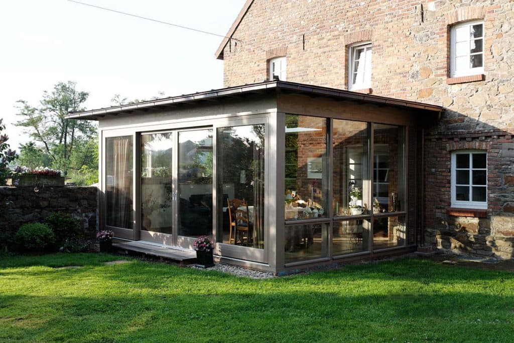 Carport aus Metall oder Holz? Ein Vergleich der Materialien