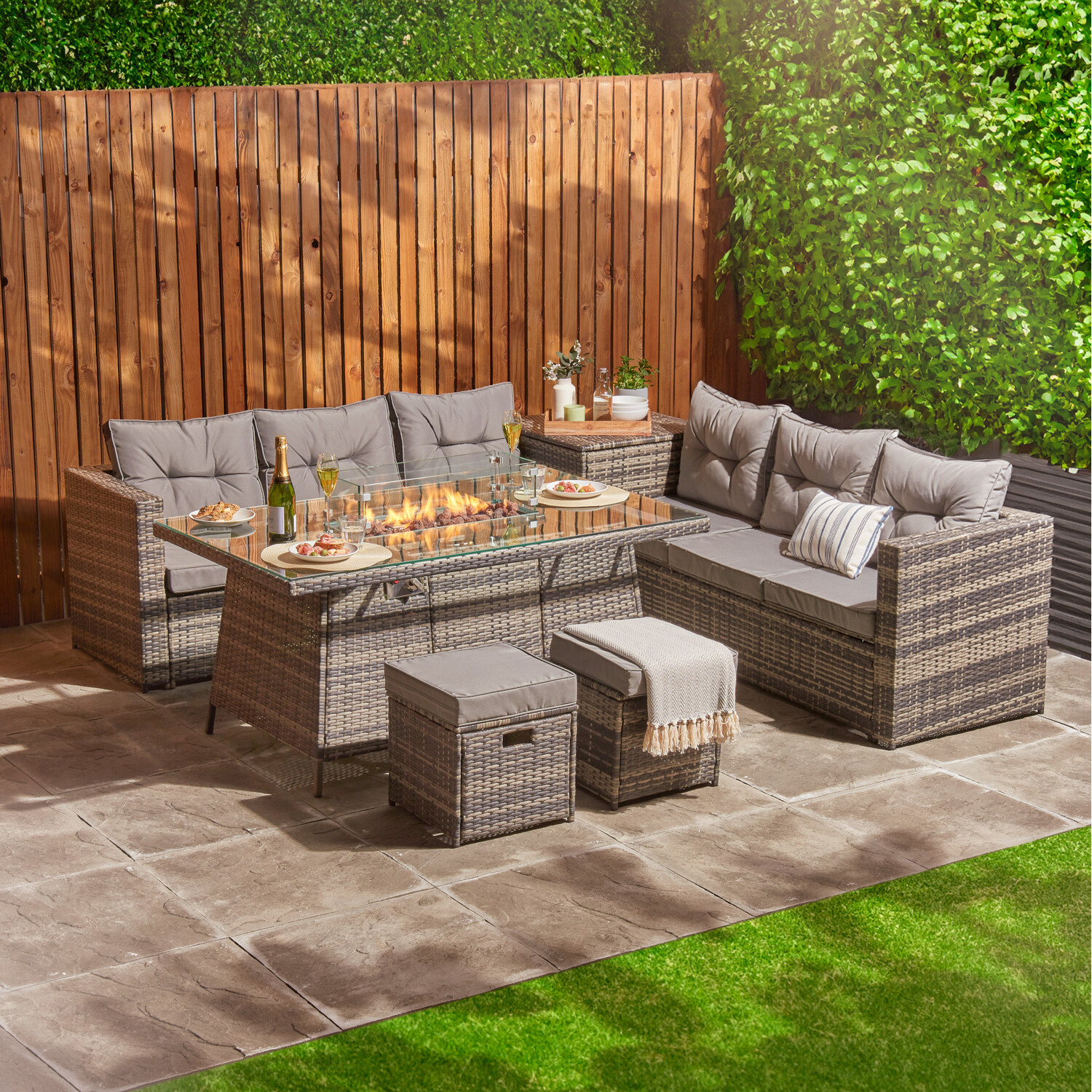 Wie Sie die perfekten Gartenmöbel für kleine und große Gärten finden