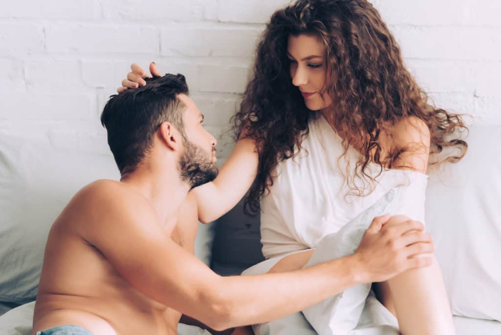 Wie Sie die Bindung zwischen Ehe und Romantik in Ihrer Ehe leicht am Leben erhalten