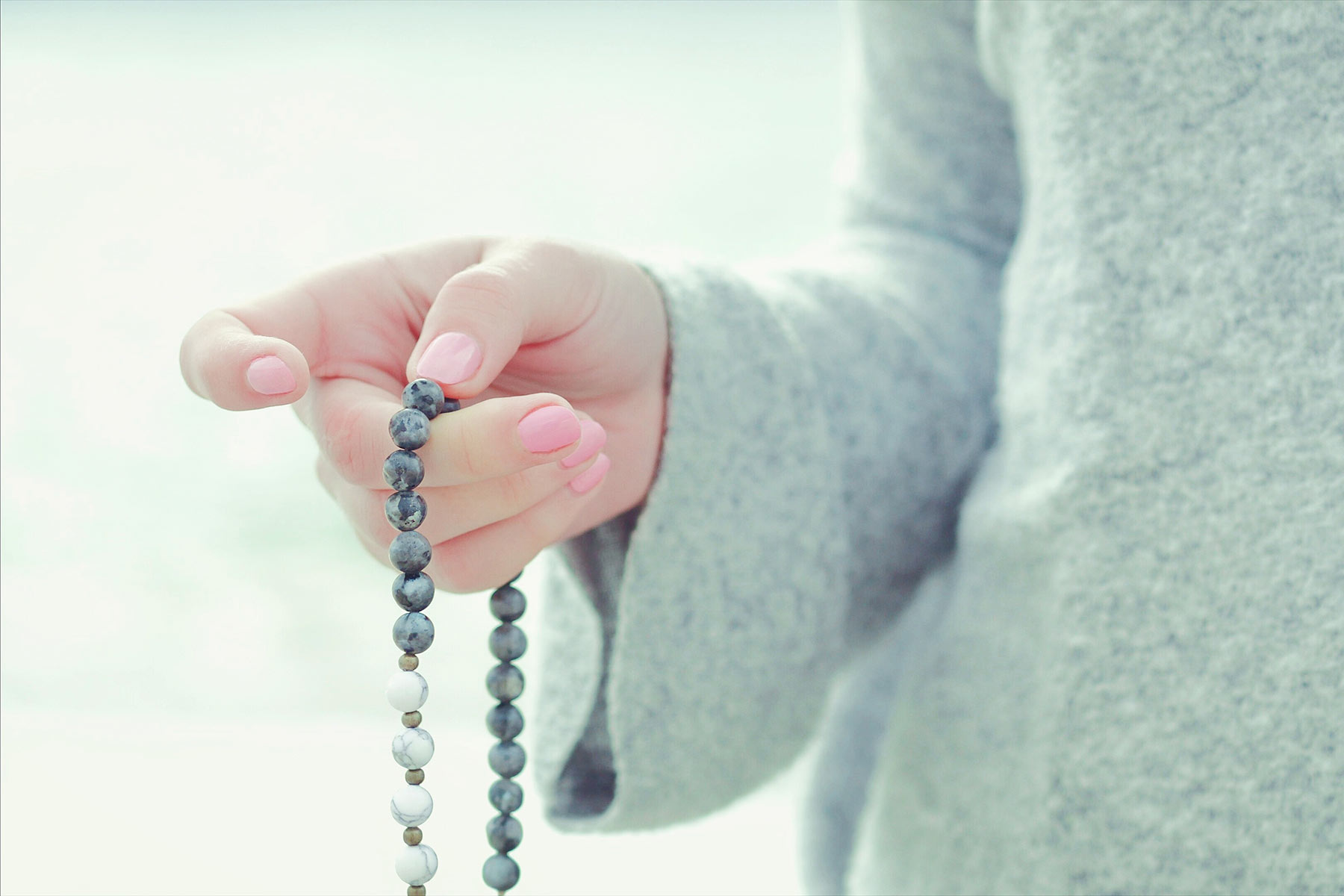 Mala-Perlen im modernen Leben: Mehr als nur Meditationswerkzeuge