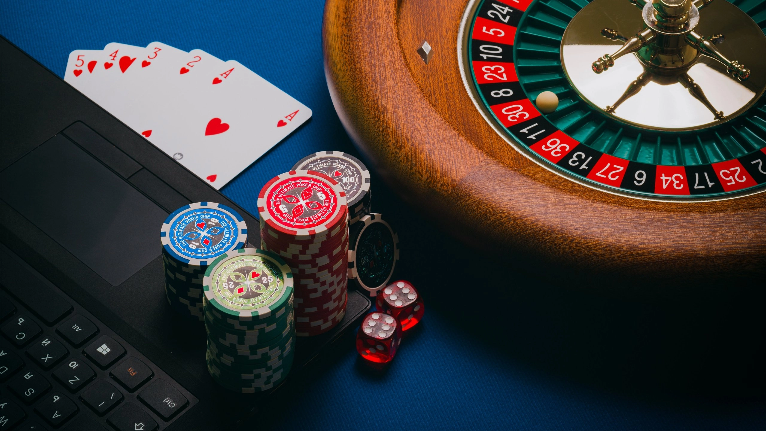 Online-Casinos vs. landbasierte Casinos: Welches ist die bessere Wahl?