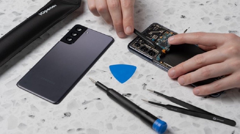 Mobiltelefon oder Mobiltelefon – wobei die Reparatur des Mobiltelefons möglicherweise nicht im Rahmen der Garantie akzeptiert wird