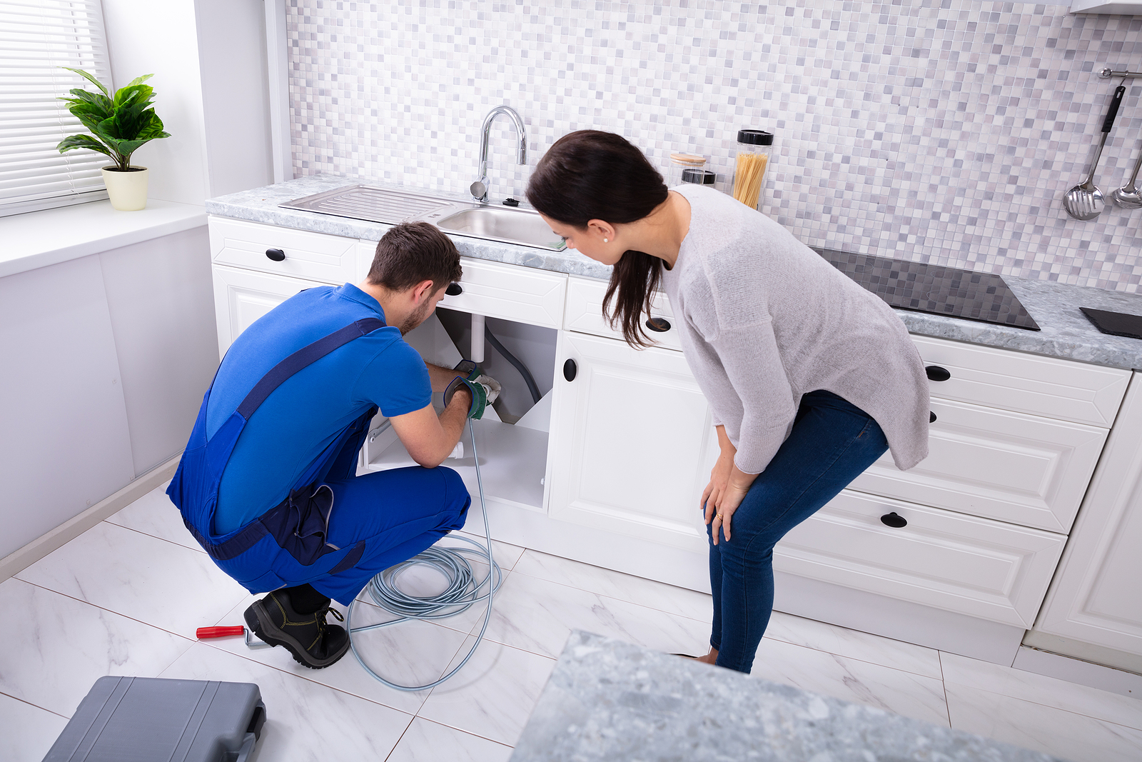 Wie Rohrreinigung in der Nähe Ihr Zuhause vor Wasserschäden schützt