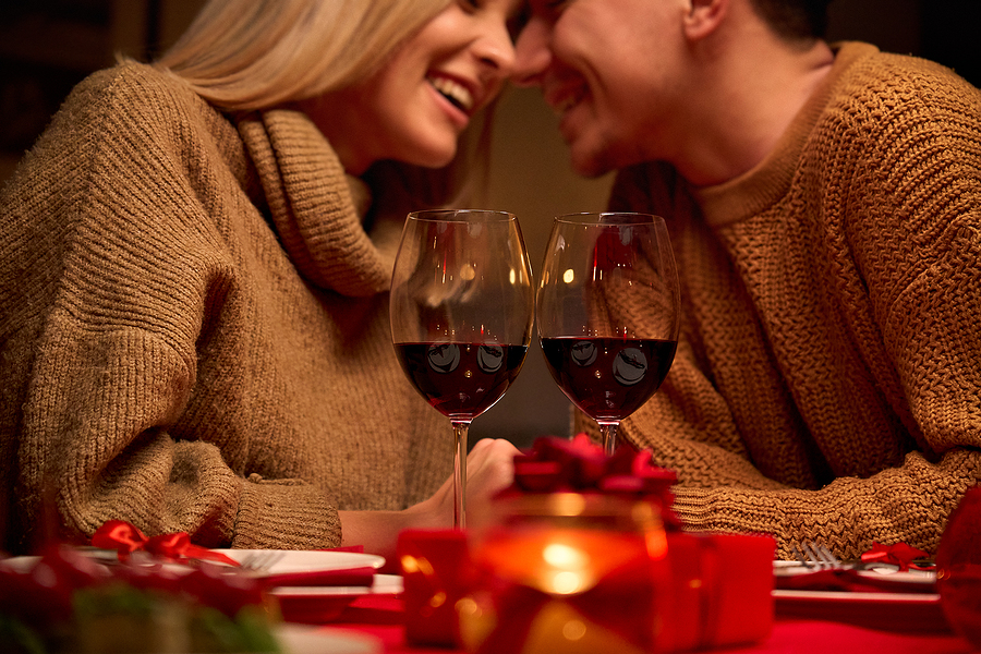 7 Fragen, die Sie sich stellen sollten, wenn Sie nach einer kostenlosen Dating-Site suchen