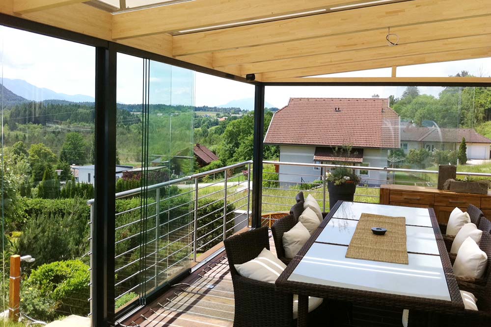 Werten Sie Ihr Zuhause mit einem Wintergarten und Glasschiebetüren auf