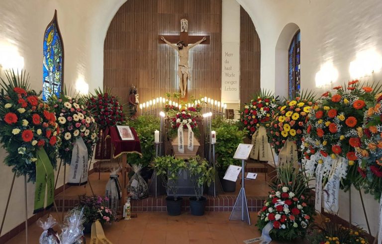 Aufbahrung-Halbenrain-pxgxh14md1dqqmcrrjmcx62qedl29crtxh43gnoowo